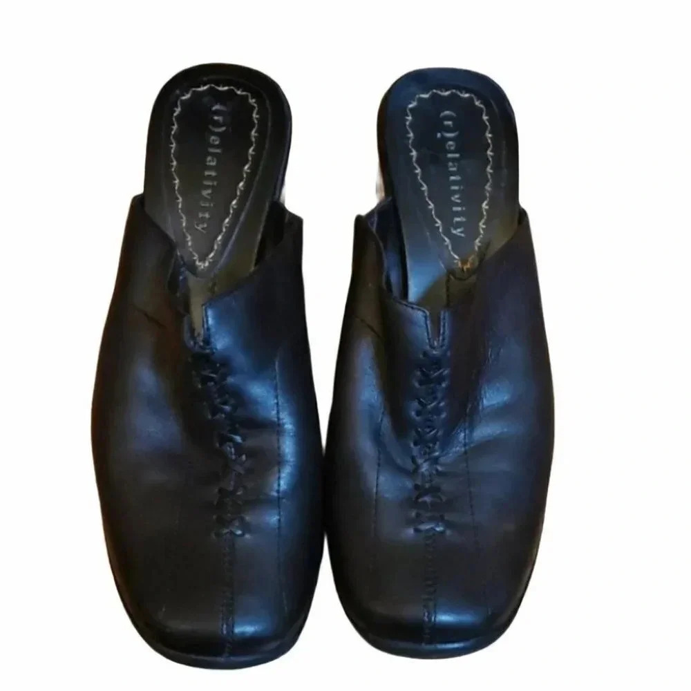 Vintage Relativity Debbie 7M‎ black leather clogs Retro Hippie Comfort Slip on